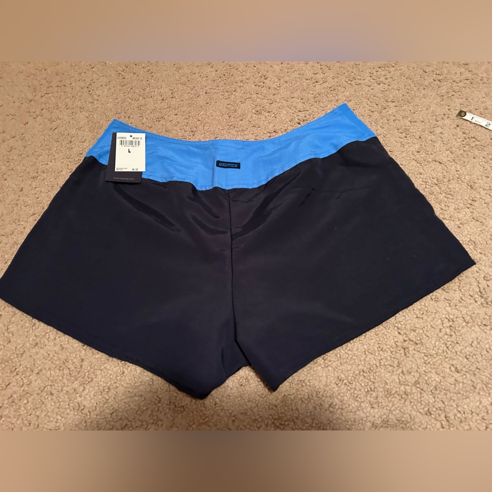 Nautica New Women’s Pull-On Shorts Size L Blue Front Zipper - Picture 7 of 9